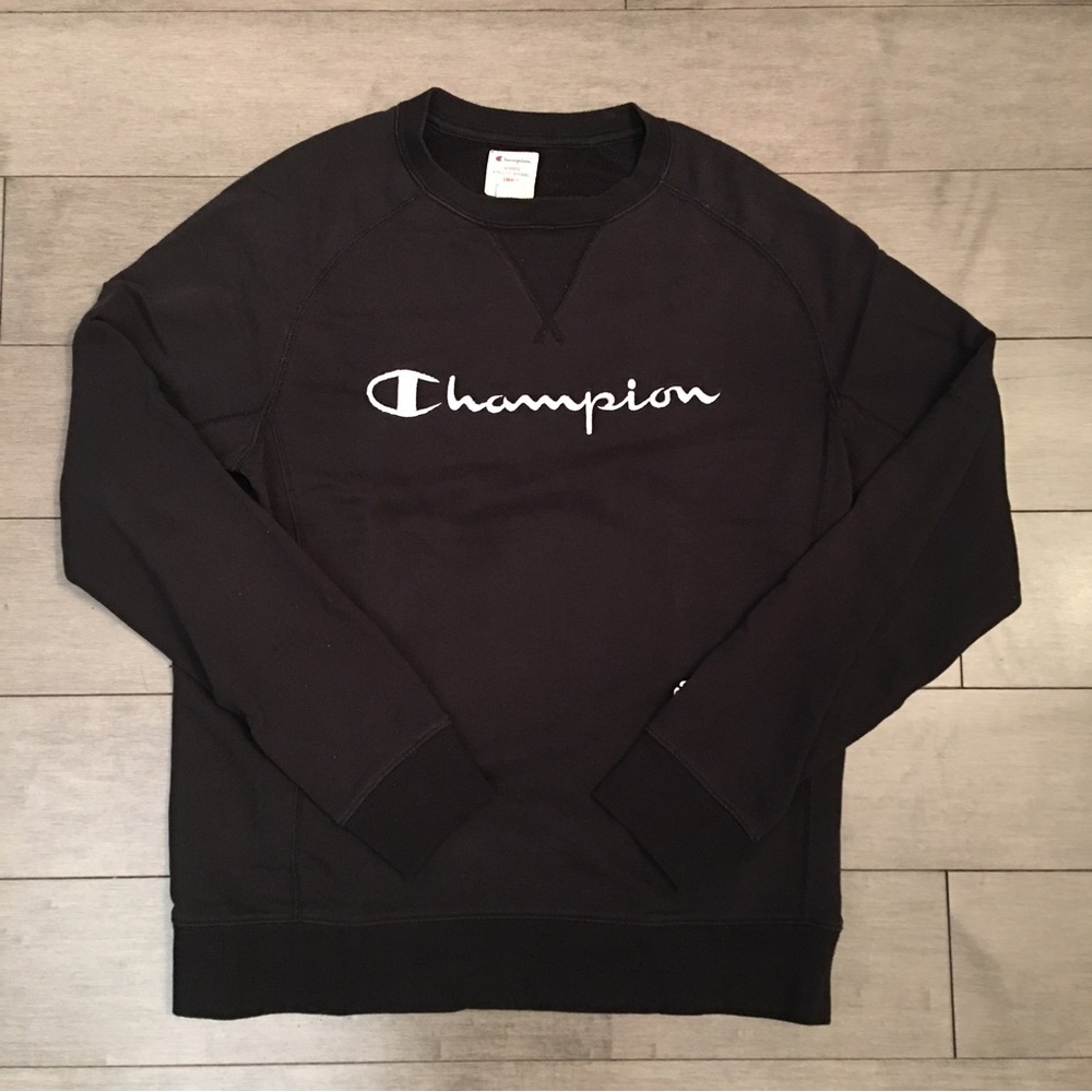 PREOWNED Mint condition Champion sweatshirt sz Small NAVY